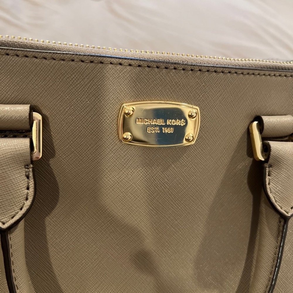 Michael Kors Tan Leather Tote Bag - Picture 3 of 10